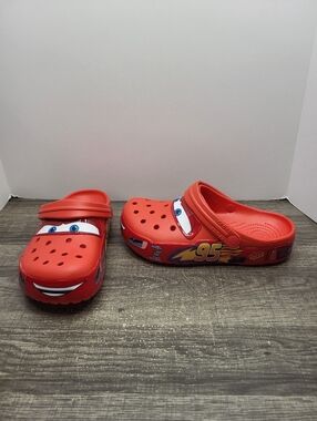 Disney Pixar Lightning McQueen Crocs Adult Shoes Men 4 /Women 6 - No Lights